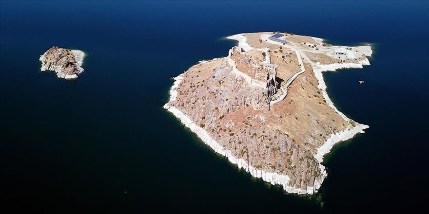 Tarihi Pertek Kalesi turistlerin uğrak yeri olacak