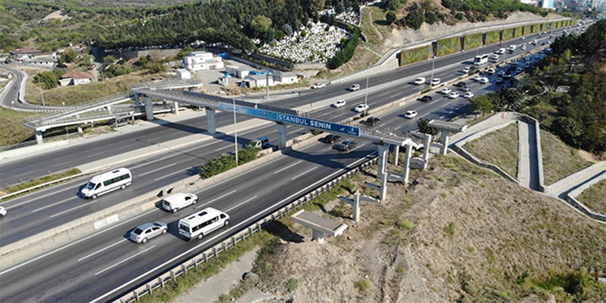 ‘Engelli' engelsiz üst geçidi havadan görüntülendi