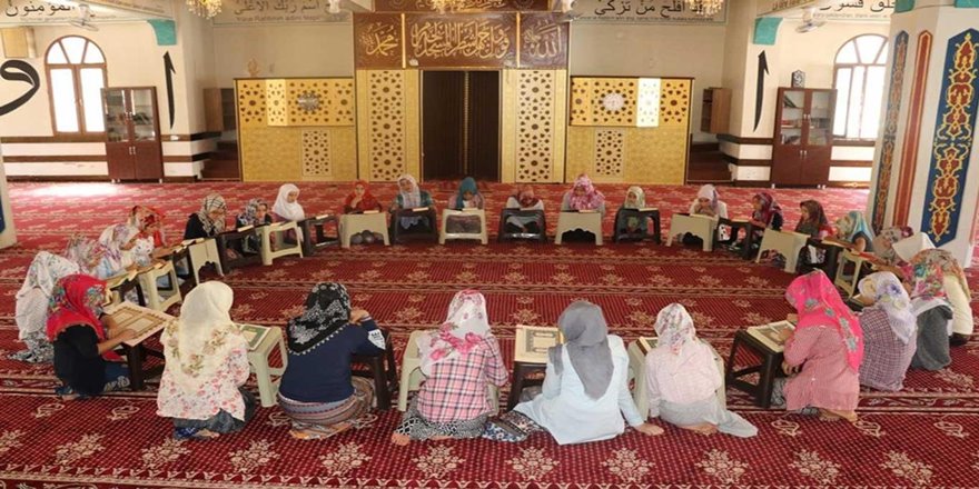 “Gelecek nesillerin yetişmesinde camilerin çok önemli yeri var”