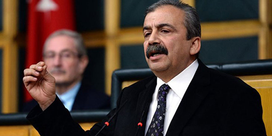 Sırrı Süreyya Önder'i anlatan BBC'nin 'Nurcu dayı' vurgusu!