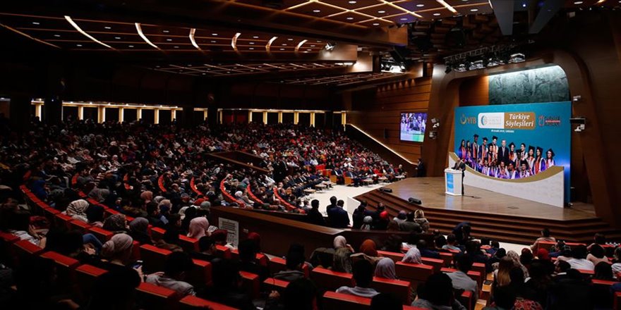 'Uluslararası Öğrenci Akademisi'nden 11 bin yabancı öğrenci yararlandı