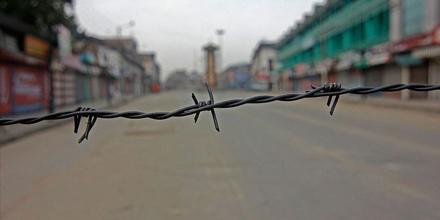 Cammu Keşmir'de çıkan çatışmada 3 Müslüman şehit edildi