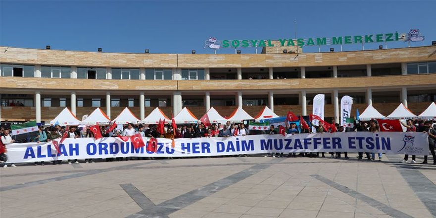 Suriyeli öğrencilerden Barış Pınarı Harekatı'na destek