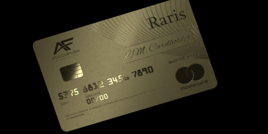 İngiltere’de dünyanın ilk saf altından banka kartı üretildi