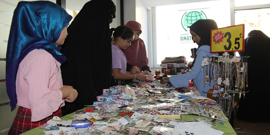 Diyarbakır Umut Kervanından ihtiyaç sahipleri yararına kermes