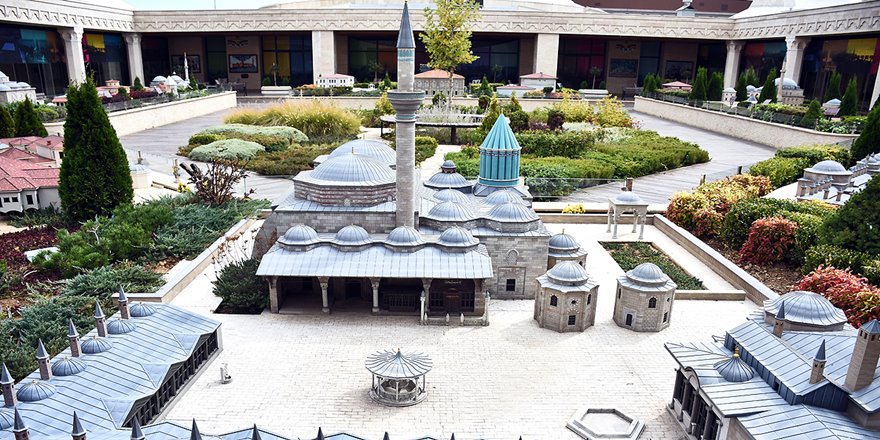 Bu müze ziyaretçilerini 13. yüzyıla götürüyor