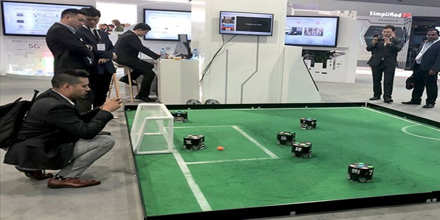 Dünya şampiyonu robot futbolculara Zürih'te yoğun ilgi