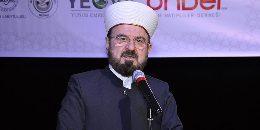 Dünya Müslüman Alimler Birliği: Kur'an yırtmak teröre teşviktir