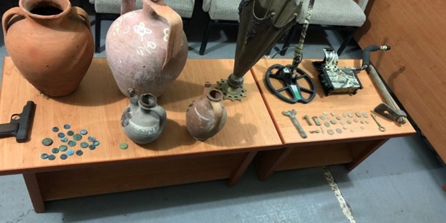 Kaçak kazıya suçüstü: Roma ve Bizans dönemine ait tarihi eser ele geçirildi