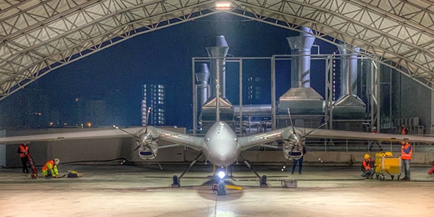 Selçuk Bayraktar, AKINCI'nın test fotoğraflarını paylaştı