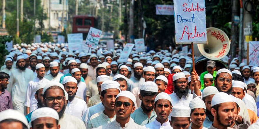 Söz konusu Hz.Muhammed (asm) olunca sokaklara döküldüler