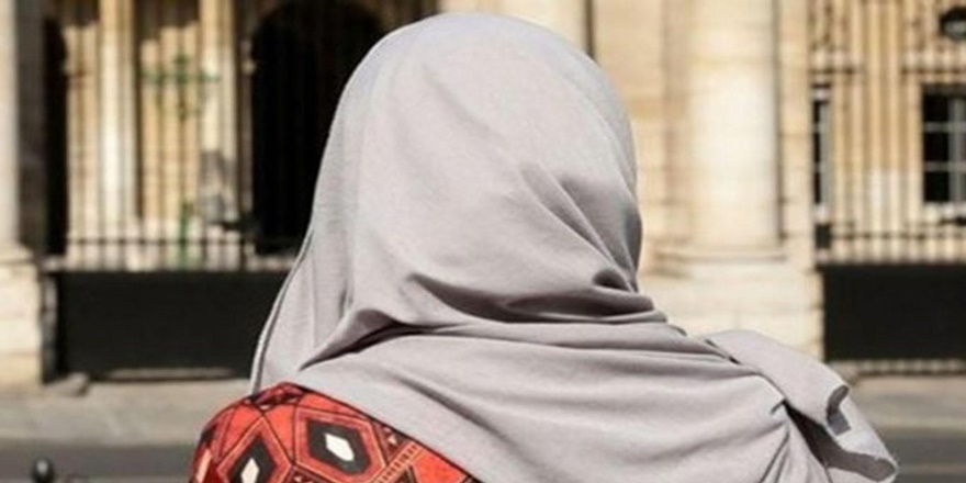 Başörtüsü nedeniyle atıldığı üniversitedeki görevine dönebilmesi 14 yılına mal oldu