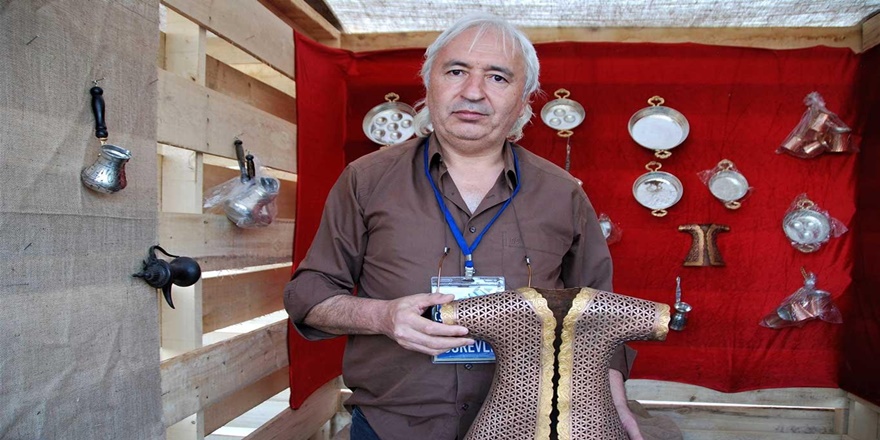 Bakır işleme sanatını yarım asırdır sürdürüyor