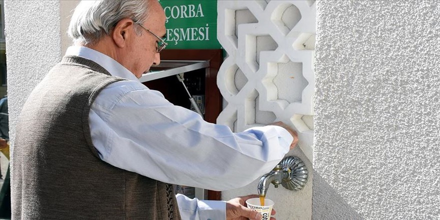 Caminin çeşmesinden 24 saat çorba akıyor