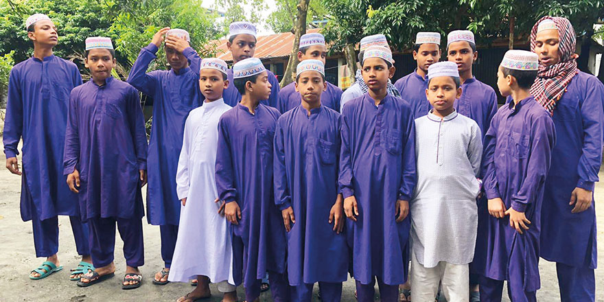 Ülkenin yüzde 85'i Müslüman Bangladeş misyonerlere hafızlıkla direniyor