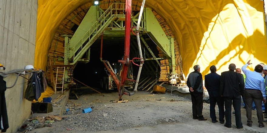 Ulgar Dağı Tüneli'nde çalışmalar devam ediyor