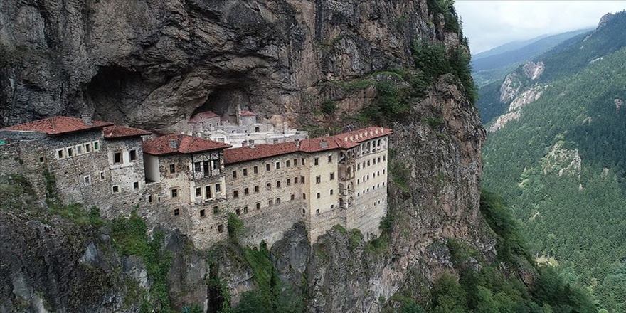 Sümela Manastırı'nı 4 ayda 220 bin kişi ziyaret etti