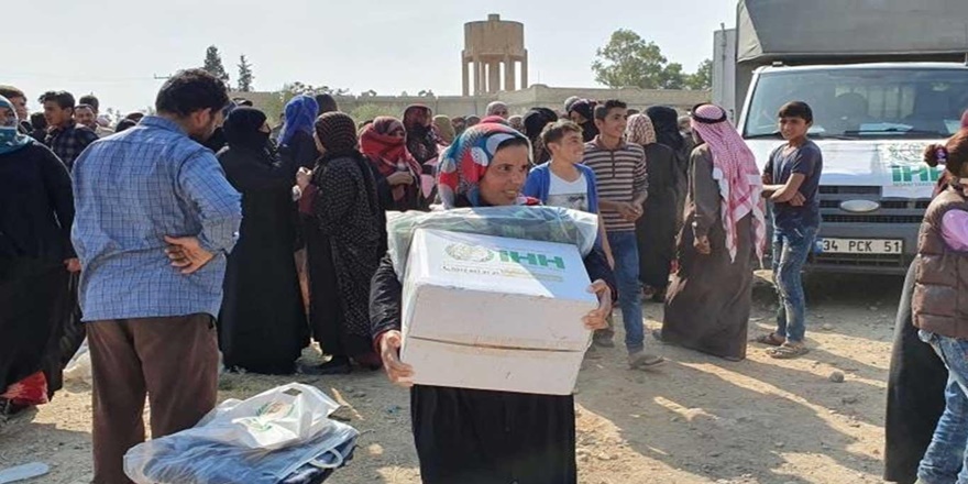 Tel Abyad’daki sivil halka yardımlar sürüyor