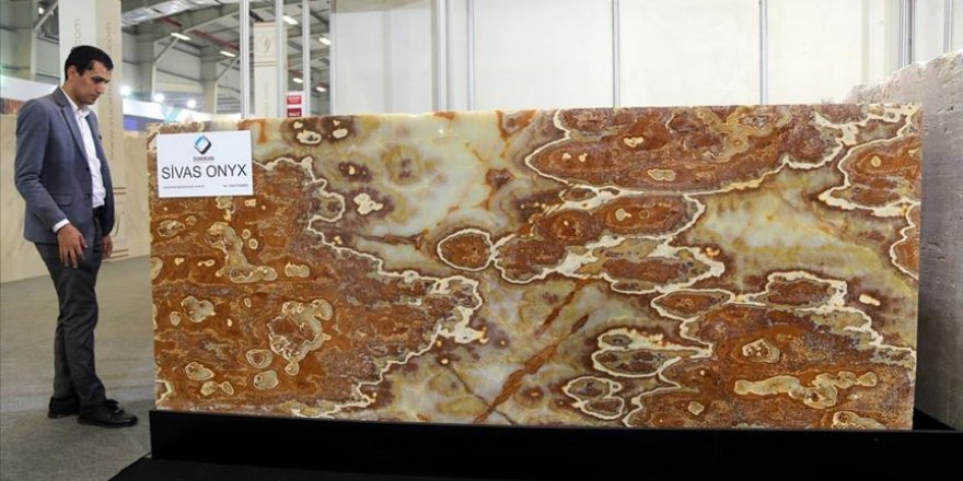 Lüks oteller Sivas'ın oniks mermerini tercih ediyor