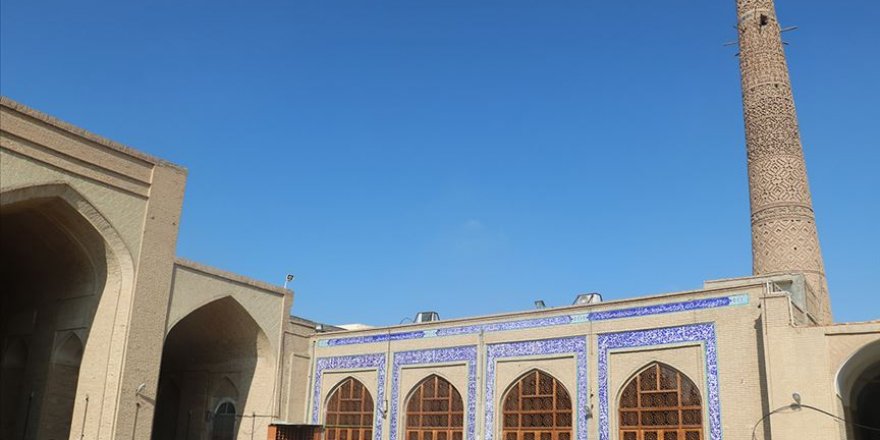 İran'ın Simnan eyaletindeki Selçuklu minareleri tarihi günümüze taşıyor