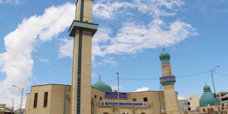 Süleymaniye'deki Ulu Camii asırların rengini ve kokusunu taşıyor