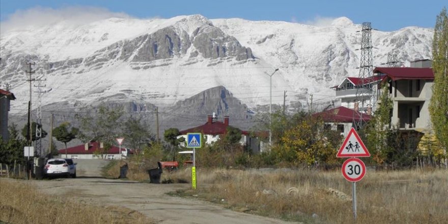 Çukurova'nın bir tarafında bahar bir tarafında kış yaşanıyor