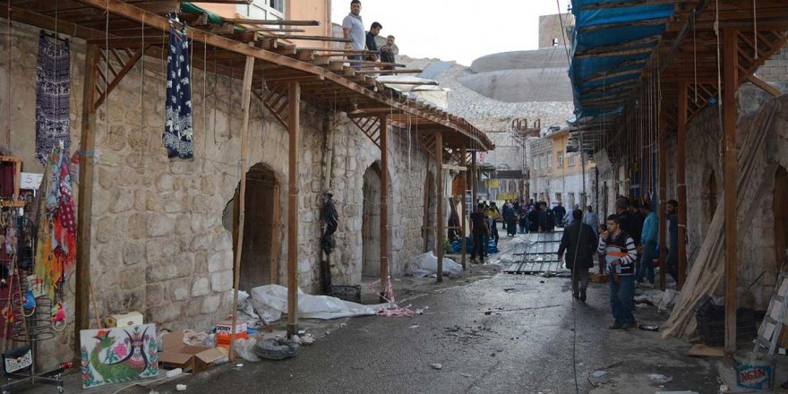 ​Asırlık Er-Rızk Camii'nin taşınması için Hasankeyf esnafı yeni yerleşkeye taşınıyor