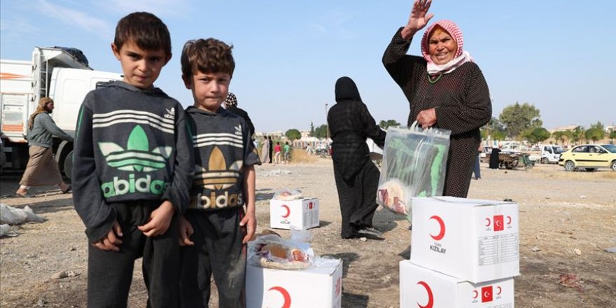 Tel Abyad ve Rasulayn halkından Türkiye'ye teşekkür