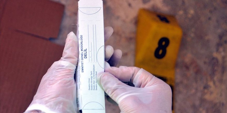 Suçluyu saç kepeği bile ele veriyor