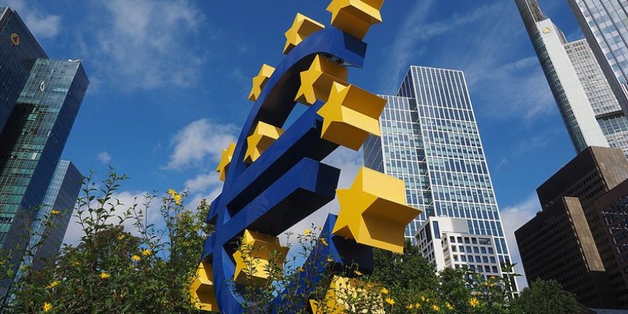 IMF, Avro Bölgesi büyüme tahminlerini aşağı çekti