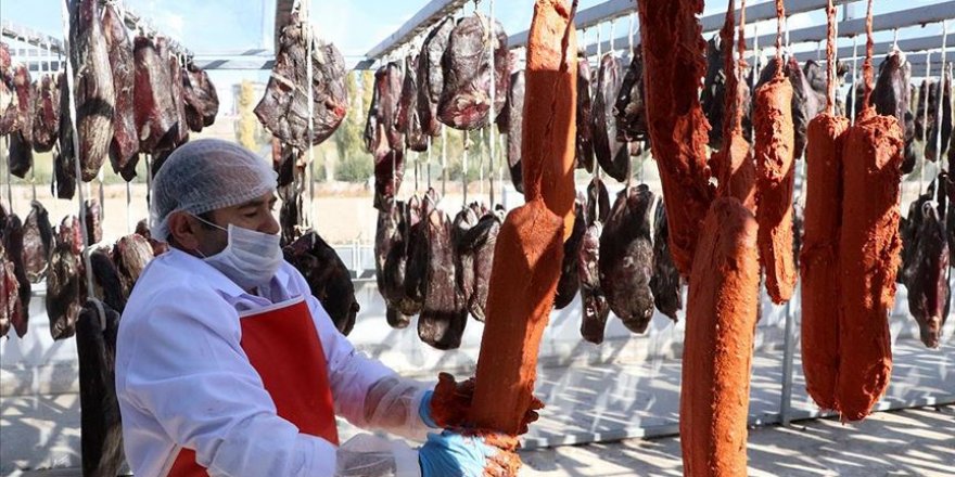Kayseri pastırması 'pastırma yazı'nda lezzetleniyor