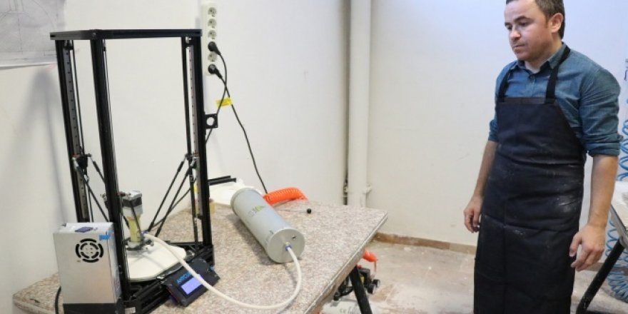 Geçmişi insanlık tarihine dayanan seramik sanatını, 3 boyutlu yazıcıyla birleştirdi