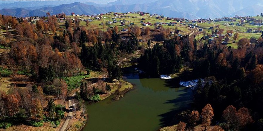 Hıdırnebi Yaylası sonbaharda görsel şölen sunuyor