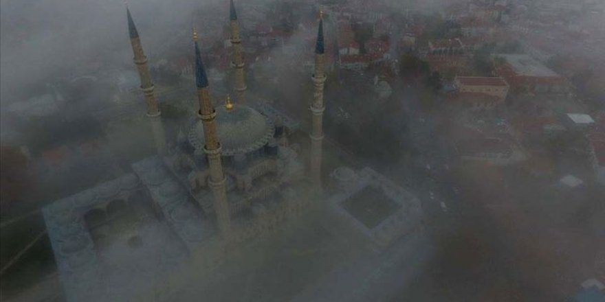 Edirne'de sis etkili oldu