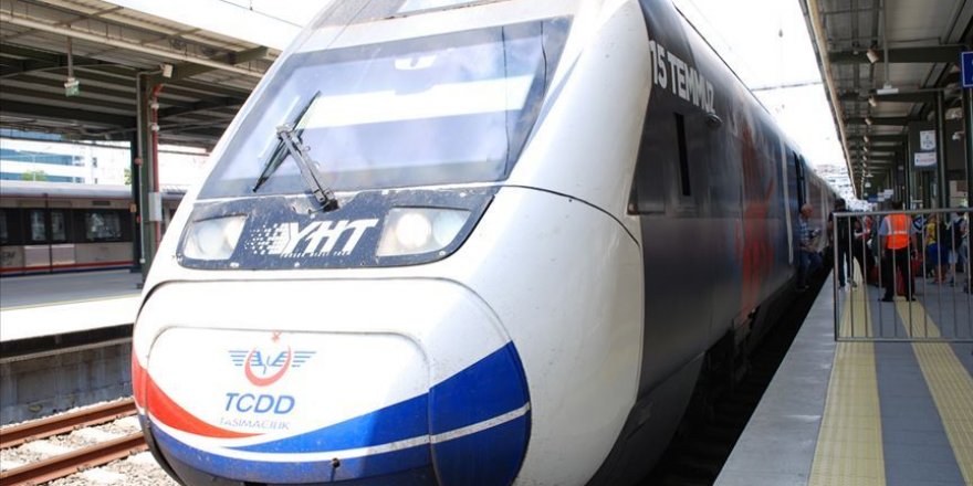 Öğretmenlere tren bileti ve kargoda '24 Kasım' indirimi