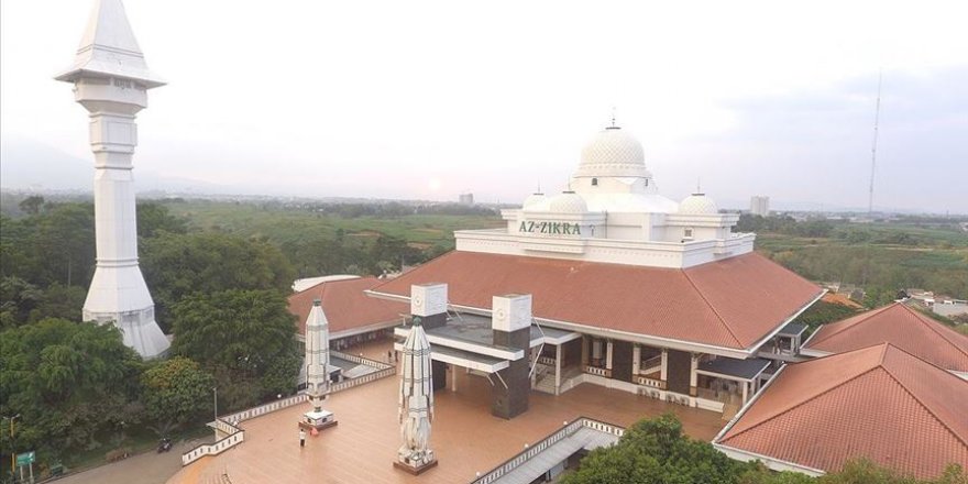 Bu camide alınan abdest suyu tekrar kullanılıyor