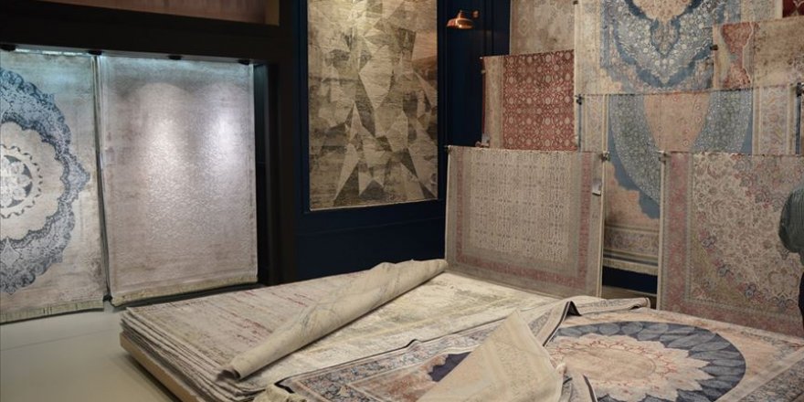 'Dünyanın evini' Türk halısı süsledi