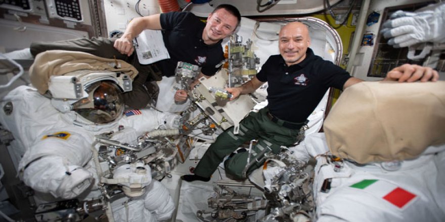 2 astronot şimdiye kadarki en karmaşık uzay görevine başladı