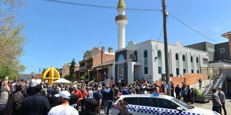 Melbourne'ün 50 yaşına giren ilk camisi için şenlik düzenlendi