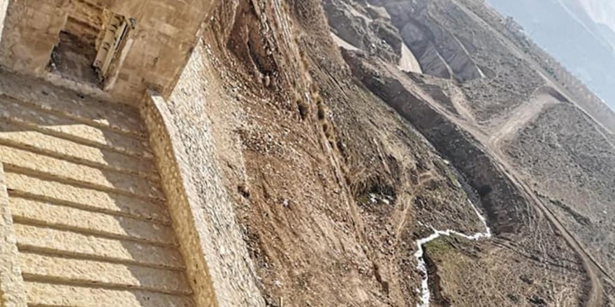 Tarihi kapının restorasyon çalışmaları tamamlandı