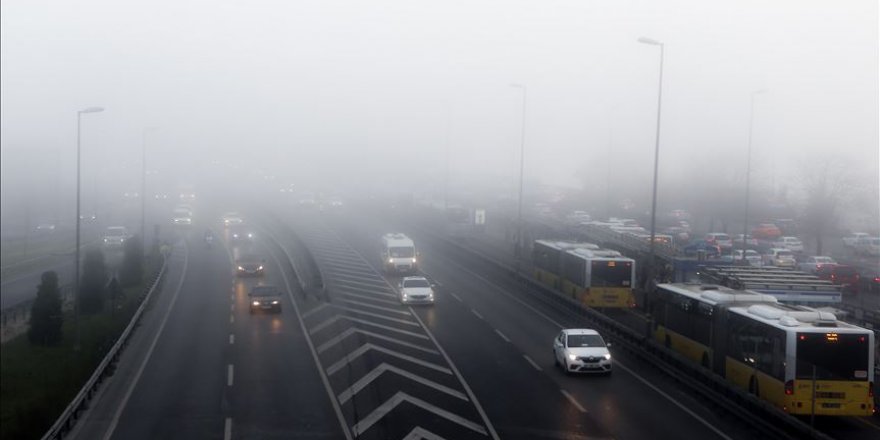 İstanbul'da yoğun sis etkili oluyor