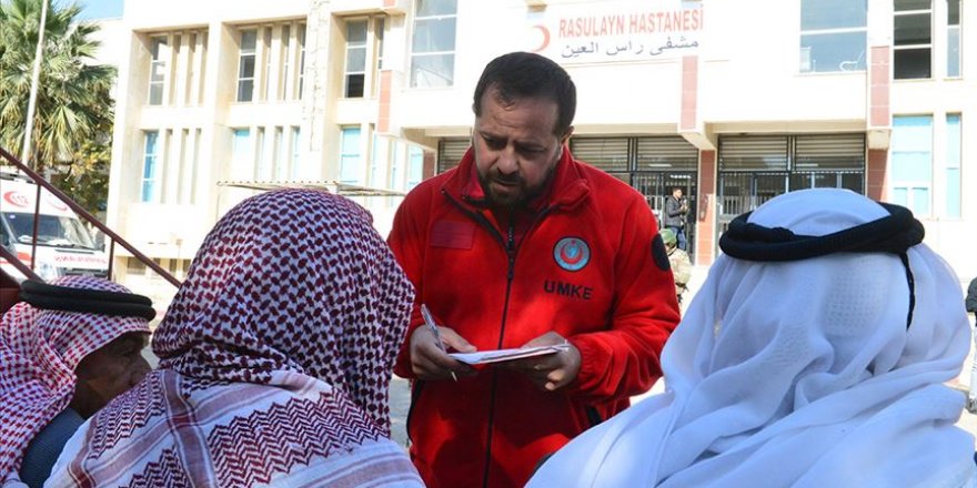 'Gönüllüler ordusu' Barış Pınarı Harekatı bölgesinde yaraları sarıyor