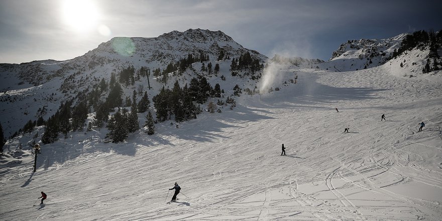 Andorra düşük vergilerden ve kayak turizminden kazanıyor