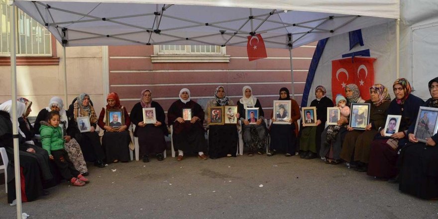 Diyarbakır annelerinden evlatlarına 'teslim olun' çağrısı