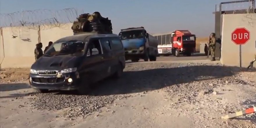 Suriyeliler ülkelerine dönmenin mutluluğunu yaşıyor