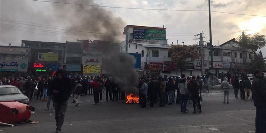 İranlı yetkiliden, 'gösteriler sırasında 7 bin kişi gözaltına alındı' açıklaması