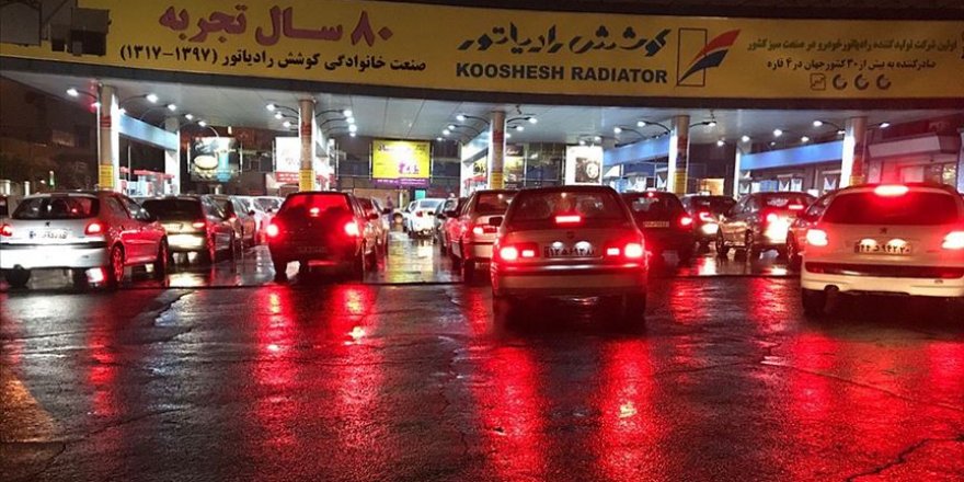 İran da günlük benzin tüketimi yaklaşık 20 milyon litre azaldı