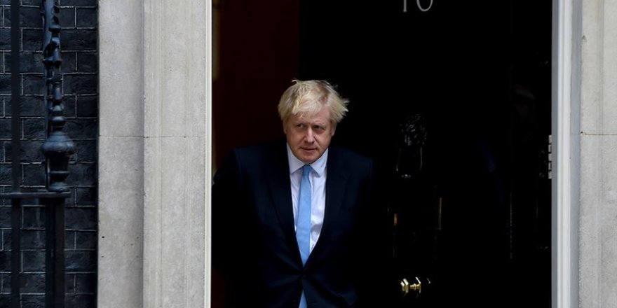 İngiltere Başbakanı Johnson partisindeki İslamofobi için özür diledi