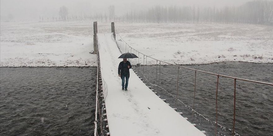 Doğu beyaza büründü