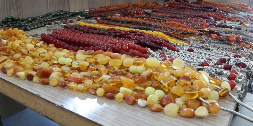 Tespih meraklıları Batman'daki pazarda buluşuyor